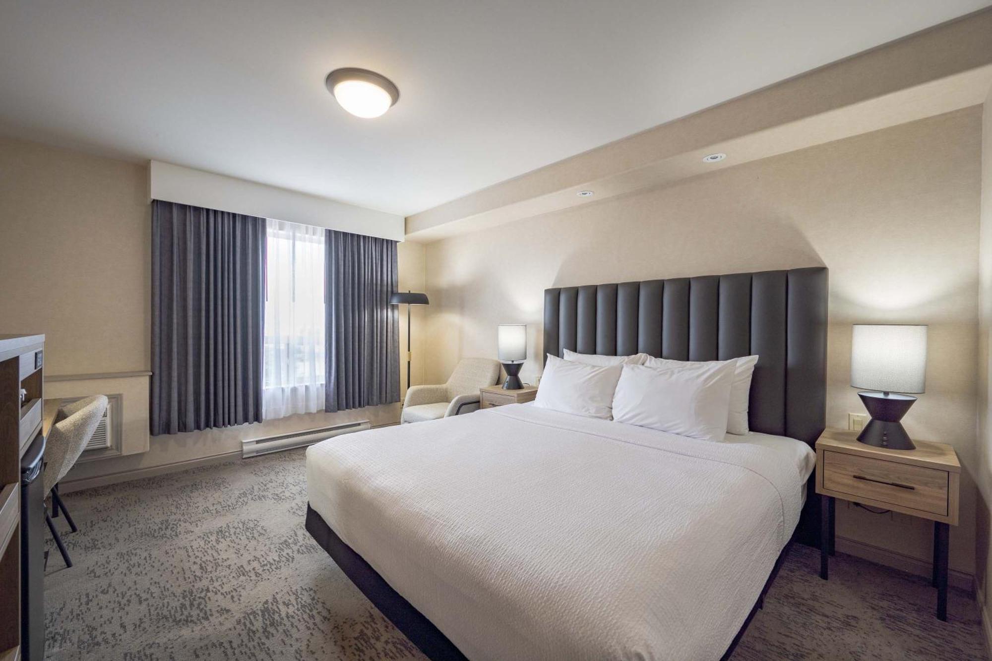 Sandman Hotel & Suites Winnipeg Airport Экстерьер фото